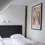 Light-filled 5br Near Tivoli & Stroget For 12 * Köpenhamn