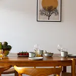 Light-filled 5br Near Tivoli & Stroget For 12