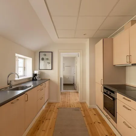 Lägenhet Light-filled 5br Near Tivoli & Stroget For 12 *