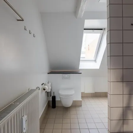 Apartment Light-filled 5br Near Tivoli & Stroget For 12 Kopenhagen