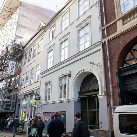 Apartment Light-filled 5br Near Tivoli & Stroget For 12 Kopenhagen
